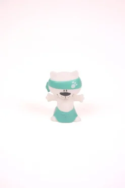 Merkloos Charly met lichtje turquoise