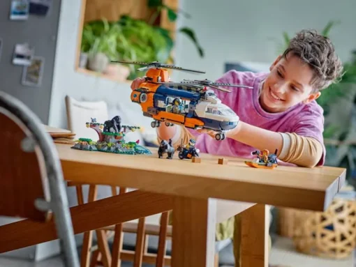 Lego City 60437 Jungleonderzoekers: helikopter bij de basis