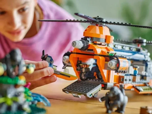 Lego City 60437 Jungleonderzoekers: helikopter bij de basis